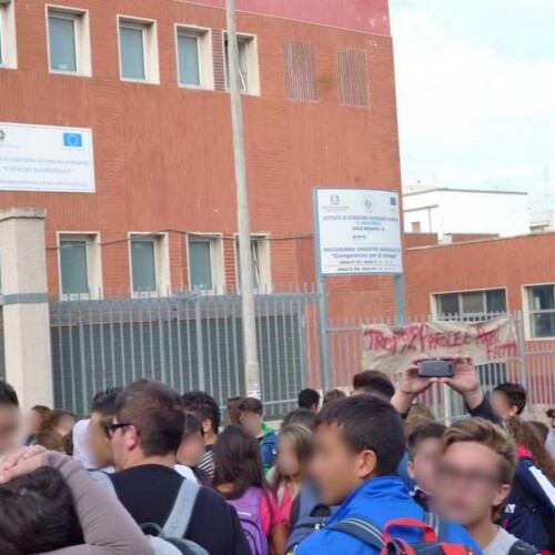 Brindisi, studente investito da una professoressa mentre va a scuola