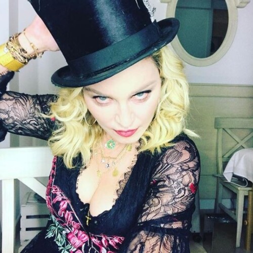 Buon compleanno, Madonna! La popstar statunitense festeggia i suoi 59 anni ballando la pizzica. IL VIDEO