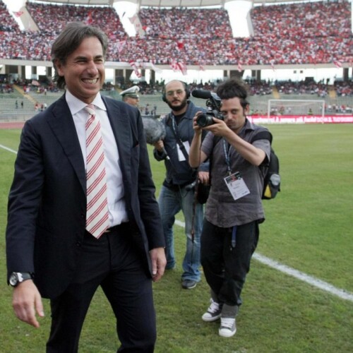 Calcio, indagine diritti tv: perquisita la sede dell’Fc Bari 1908. Pm: ‘Soldi in nero’. Paparesta: ‘Nessuna irregolarità’