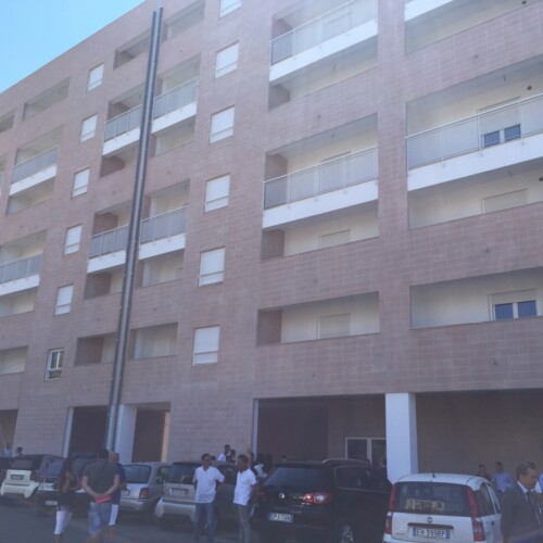 Bari, consegnati 36 alloggi popolari in via Glomerelli: gioia e commozione tra gli assegnatari (VIDEO/FOTOGALLERY)