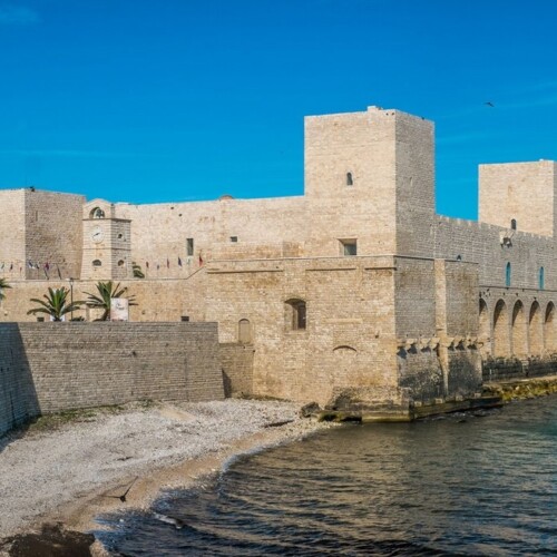 Castello di Trani aperto tutto il giorno a Ferragosto, Cgil: ‘Fondamentale lo sforzo dei dipendenti’