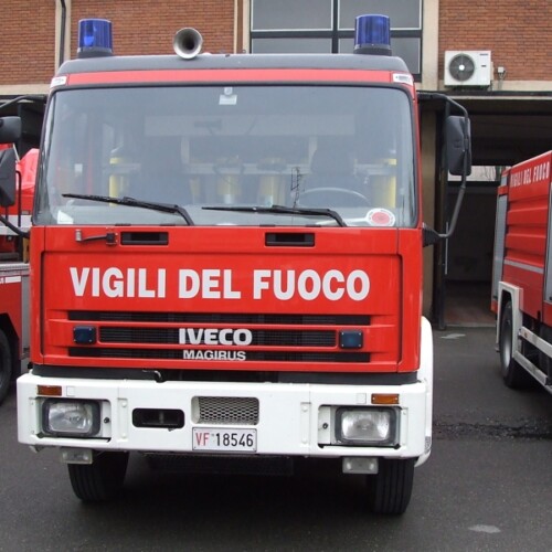 Cellino San Marco: donna cade in un pozzo profondo 15 metri, salvata dai Vigili del Fuoco