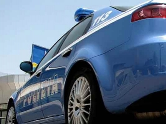 Cerignola, piazza una bomba davanti all’abitazione dell’ex compagno: arrestata 53enne