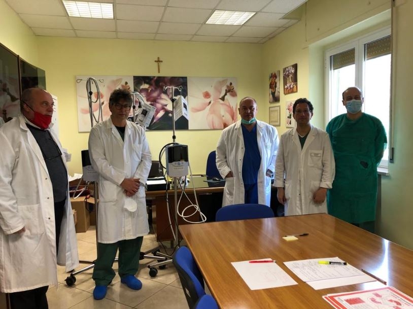 Coronavirus, ‘Conta su di noi’ e ‘Network Contacts’ donano tre dispositivi per ossigenoterapia all’ospedale di Bisceglie