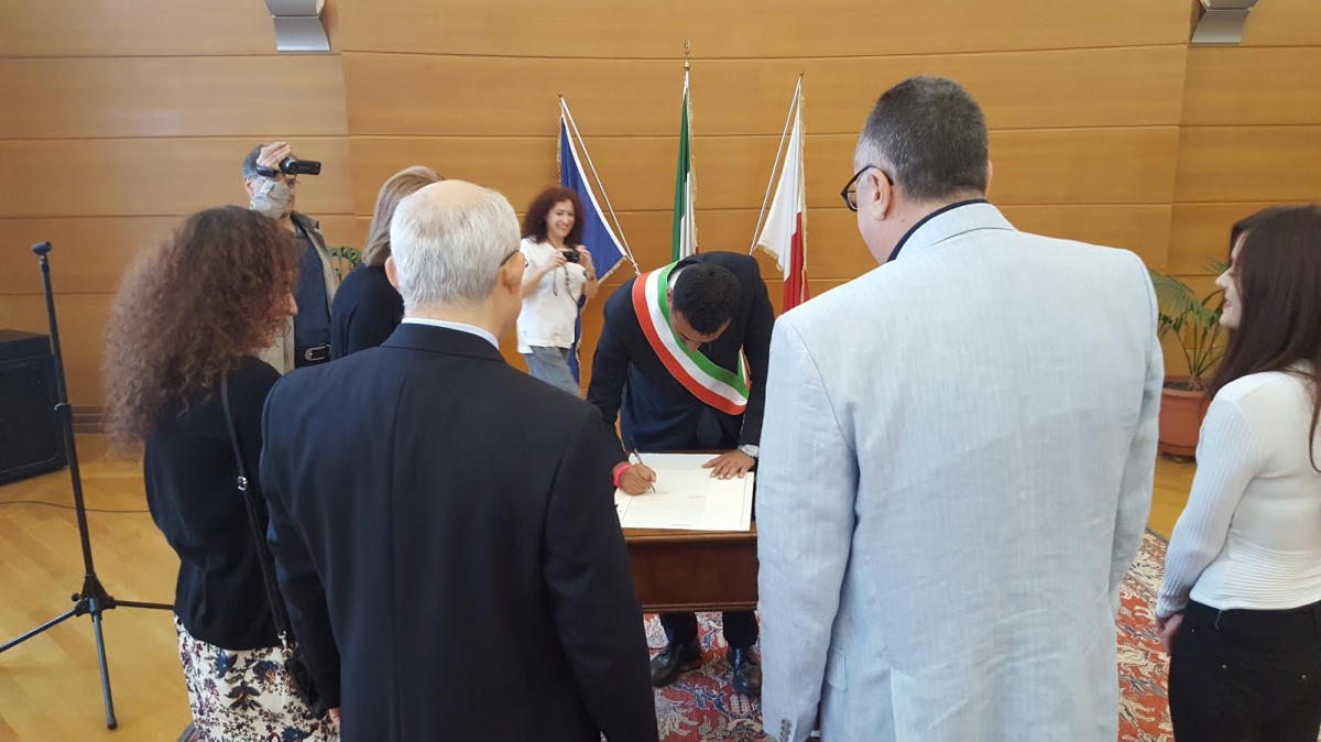 Costituita la prima unione civile del comune di Bari