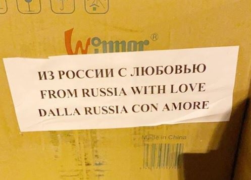 ‘Dalla Russia con amore’: ecco il messaggio sulle mascherine e bende donate alla Puglia