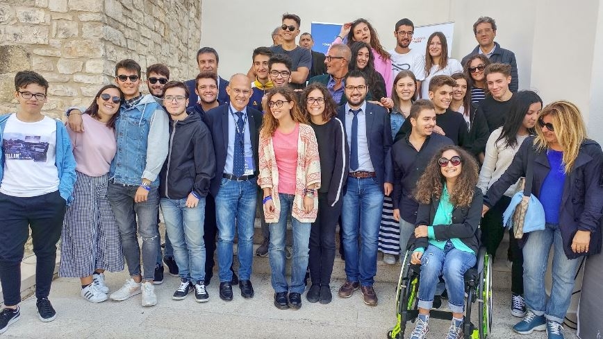 ‘Dialoghi di Trani’, Hackaton studentesco Exprivia: premiati gli studenti del liceo scientifico ‘Vecchi’ di Trani