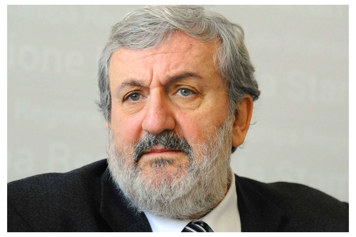 Emiliano, sospeso il processo disciplinare: atti inviati in consulta. Il governatore: ‘Soddisfatto’