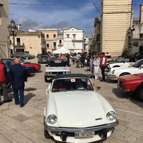 Epifania, a Bari un raduno di auto e moto storiche all’insegna della solidarietà