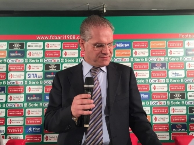 Fc Bari, corsa contro il tempo per l’iscrizione al campionato di Serie B