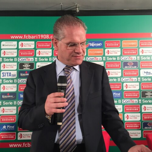 Fc Bari, il presidente Giancaspro ai tifosi: ‘Vi chiedo scusa se non siamo ancora all’altezza, siete nel mio cuore’