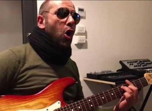 Fenomeno Zalone, anche ‘La prima Repubblica’ è tra le hit più scaricate del momento (VIDEO)