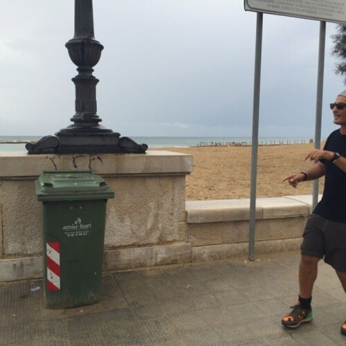 #Fiorello visita #Bari, sul web i selfie dei fans (FOTOGALLERY)