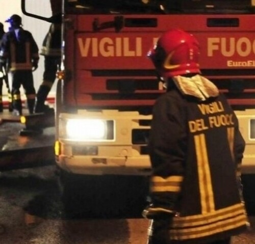 Foggia, incendio nel ghetto di Borgo Mezzanone: nessun ferito