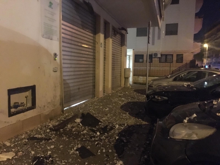 Foggia, un altro attentato: bomba esplode davanti ad un centro anziani