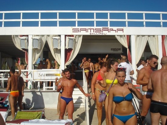 Gallipoli, maxi rissa in un lido: otto denunce