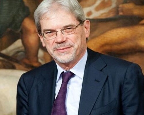 Gasdotto Tap, il ministro De Vincenti: ‘Rispettare la sentenza e applicare la legge’