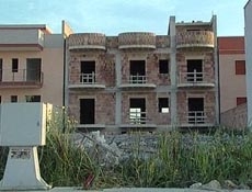 Giovinazzo: costruirono villette in una zona artigianale, 144 condannati