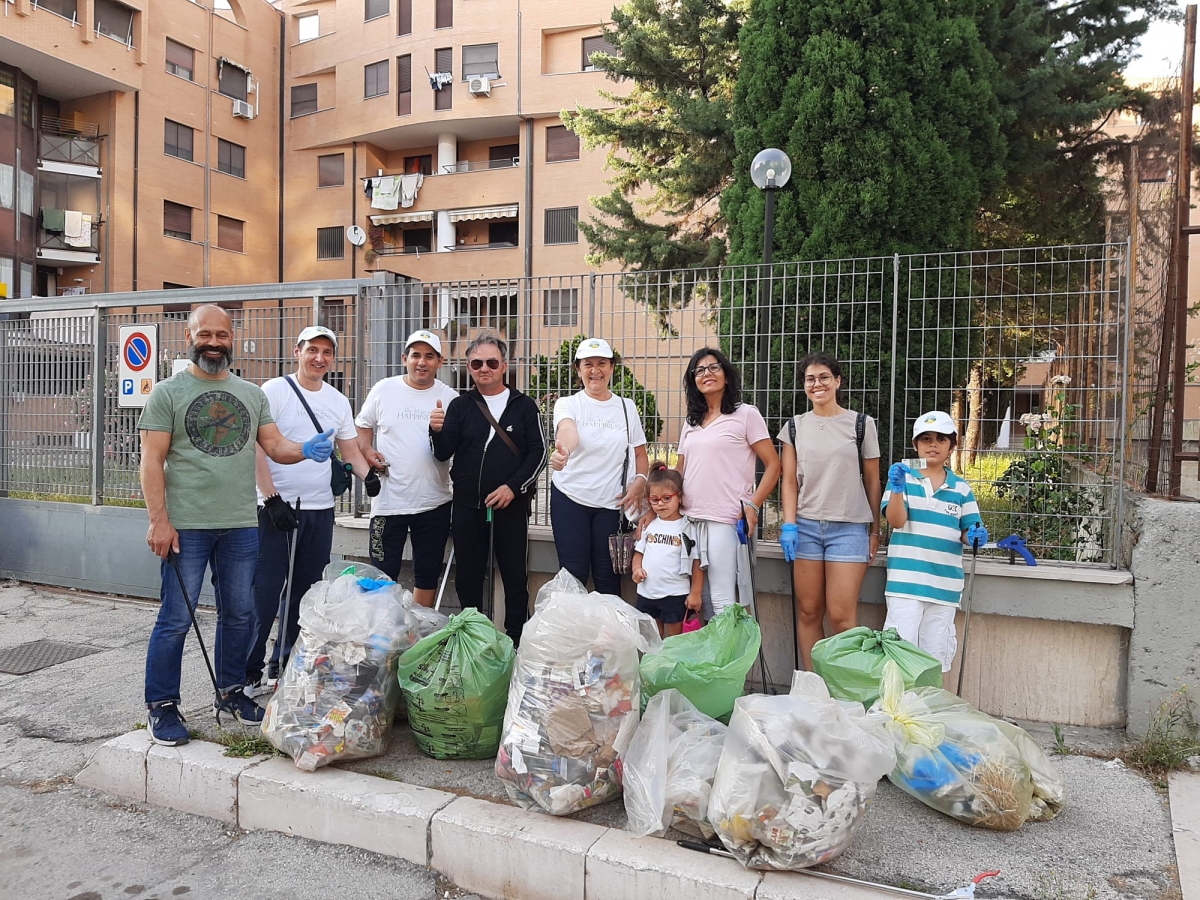 Grandi e piccini si prendono cura di Foggia