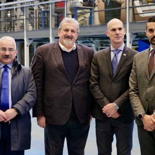 Grottaglie, ambasciatore israeliano visita l’aeroporto: ‘Collaborazione su ricerca, innovazione e aerospazio’