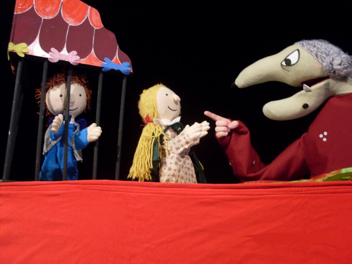Hansel e Gretel, a San Giorgio lo spettacolo di burattini del Granteatrino