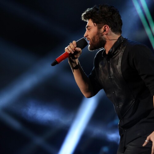 Il barese Giò Sada è il re di X Factor: battuti gli Urban Strangers in finale (VIDEO)