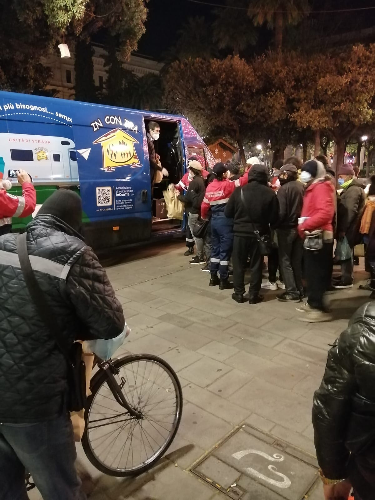 Il Gruppo Ladisa di Bari dalla parte degli invisibili