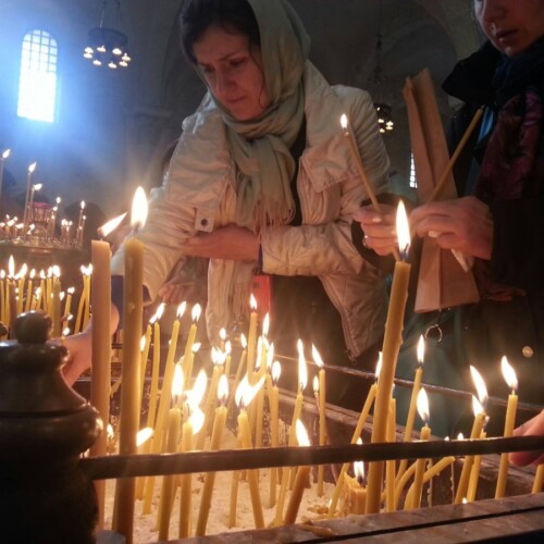 Il rito ortodosso per festeggiare San Nicola, in centinaia dalla Russia a Bari