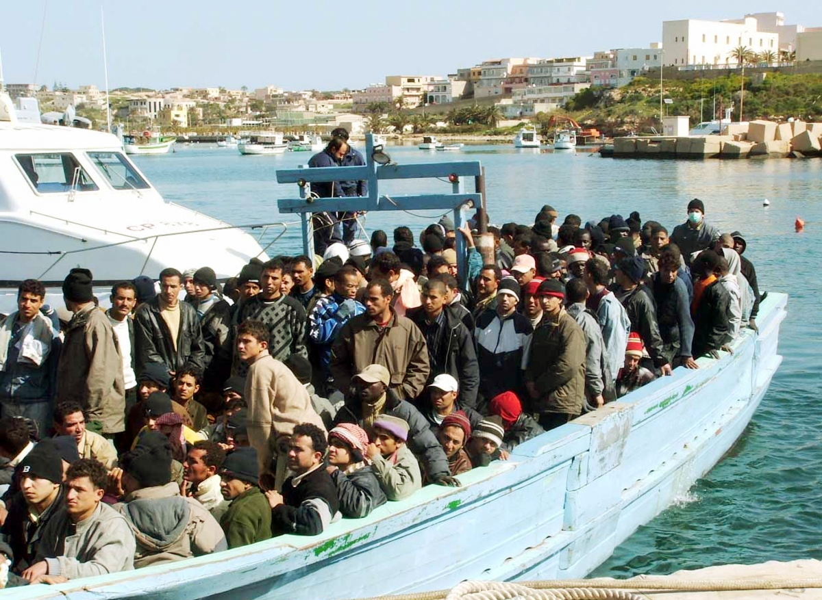 Immigrazione: Taranto tra le dieci città con il più alto numero di sbarchi nel 2015