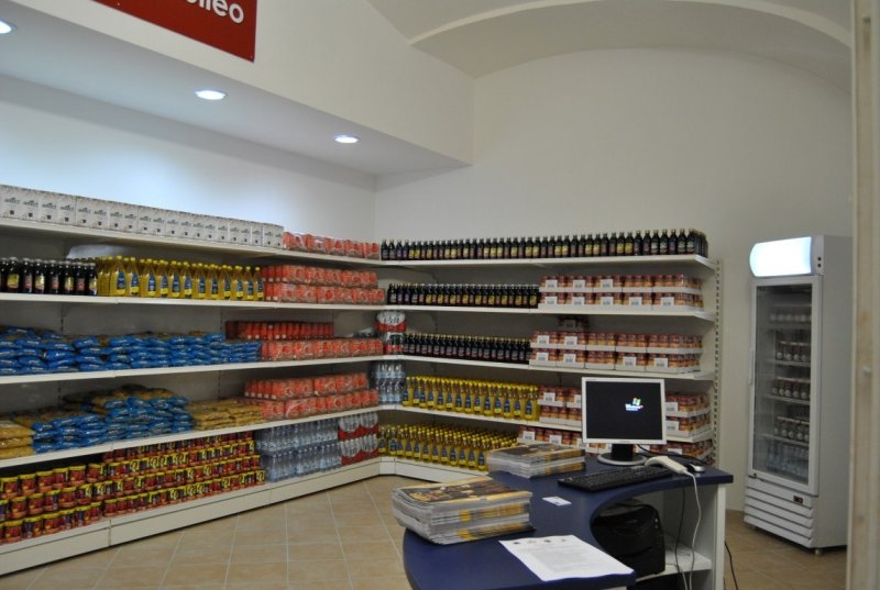 In Puglia attivi tre market della solidarietà: la spesa è gratis per le famiglie in difficoltà