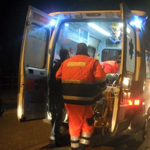 Incidente mortale a Galatina: auto finisce contro un ulivo, muore una 17enne