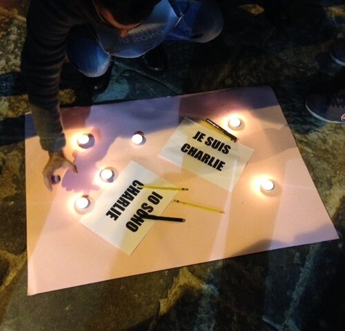 #JesuisCharlie, Bari e Lecce contro la barbarie e per la libertà di espressione