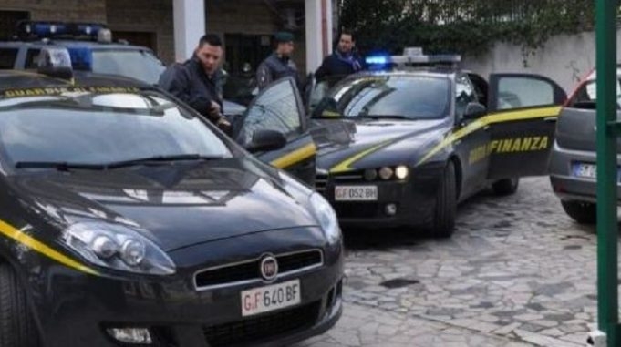 La mafia nel business delle scommesse online: 22 arresti in Puglia, in manette esponenti dei clan Parisi e Capriati