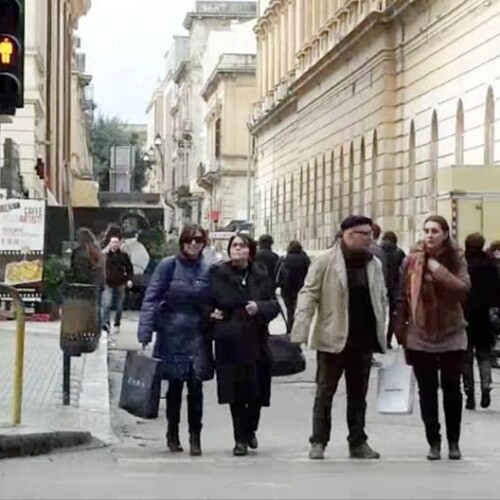 Lecce, per i commercianti niente ferie: negozi aperti anche a Ferragosto