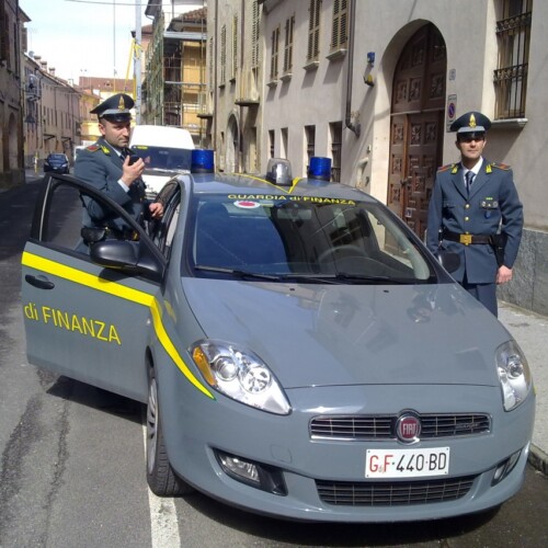 Lecce, percepivano finanziamenti per coltivare terreni abbandonati: due arresti e quattro denunce