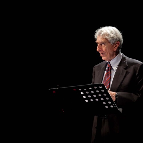 ‘Lezioni di storia’, Corrado Augias chiude il ciclo di incontri al teatro Petruzzelli