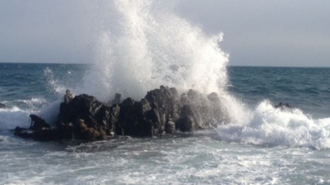 Maltempo in Puglia, allerta gialla per vento forte e mare in burrasca
