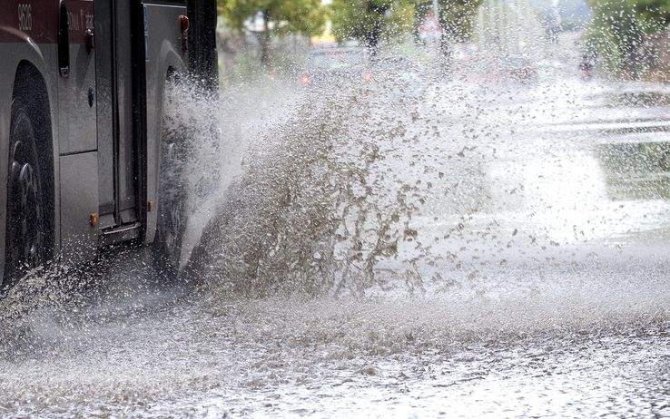 Maltempo in Puglia, violenti nubifragi nel tarantino: allagamenti a Grottaglie e Massafra