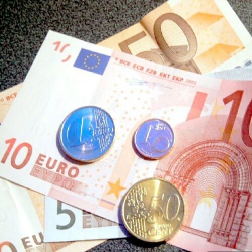 Manovra, via il bonus da 80 euro: ‘I fondi serviranno a finanziare la flat tax’
