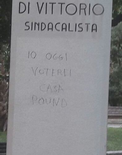 Molfetta, monumento di Giuseppe Di Vittorio imbrattato da scritte neofasciste