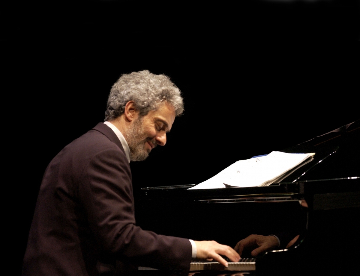 Musica, annullati i concerti in Puglia di Ezio Bosso. Nicola Piovani si esibirà a Brindisi e Cerignola