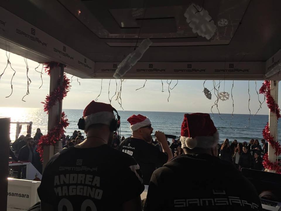 Natale in spiaggia a Gallipoli: tanto divertimento nel primo Winter Beach Party d’Italia (VIDEO)