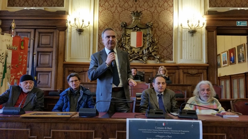 oMaggio a Bari: a Palazzo di città in scena la giornata nazionale del dialetto