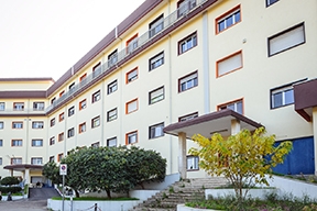 Ospedale Corato, pezzo di intonaco cade in una camera di pediatria: nessun ferito