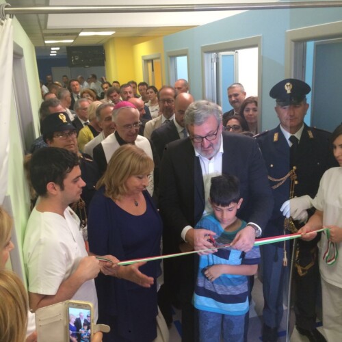 Ospedale ‘Fazzi’ di Lecce, inaugurato il nuovo Acceleratore Lineare nel reparto di Radioterapia