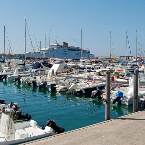Otranto, la sentenza del Consiglio di Stato: ‘I pontili del porto dovranno essere smontati in inverno’