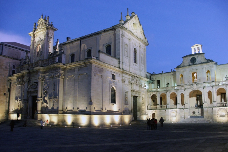 Patto Comune-Regione-Curia: a Lecce chiese aperte anche di estate