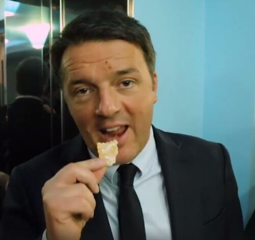 Pd, Renzi e Decaro assaggiano le ‘chiacchiere’ nello spot elettorale di Marco Lacarra. IL VIDEO