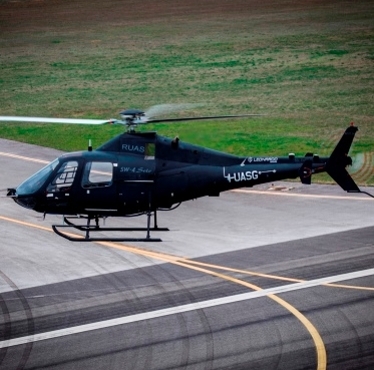 Primo volo per l’elicottero senza pilota: test positivo all’aeroporto di Grottaglie