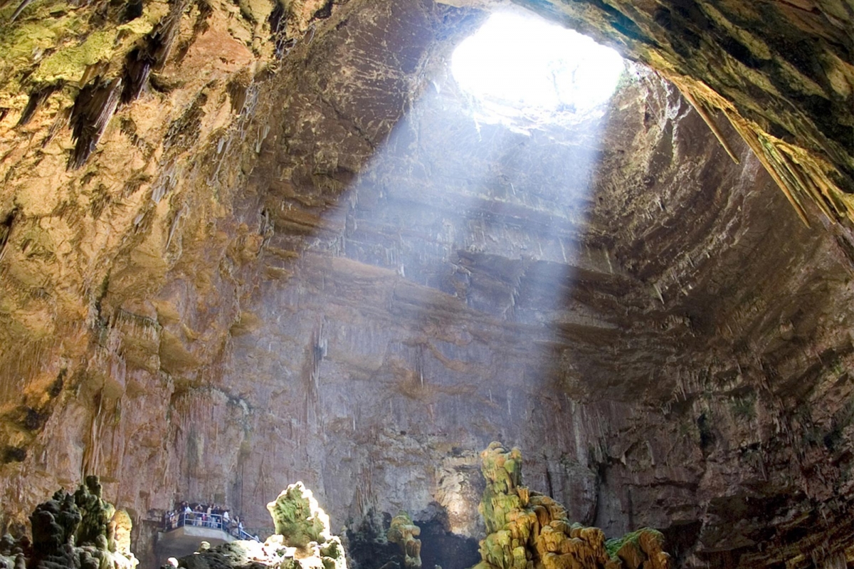 Puglia, la notte europea dei Ricercatori in scena nelle Grotte di Castellana